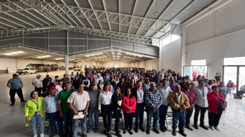 El bienestar de familias en Tlaxco, se fortalece con la entrega de 140 tinacos