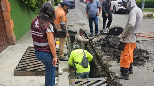 Gobierno municipal de Tlaxcala atiende desazolve de drenaje y rejillas pluviales en Tlapancalco