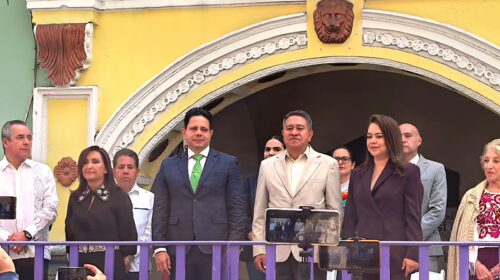 Alcalde de la capital, Carlos López Suárez, participa en el desfile de Independencia 