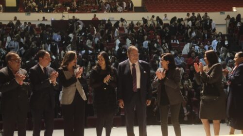 UATx reúne a especialistas para actualizar conocimientos en odontología