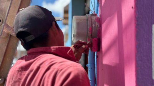 ¡Tlaxco se pinta de colores! Diana Torrejón le da tremenda manita de gato al Pueblo Mágico