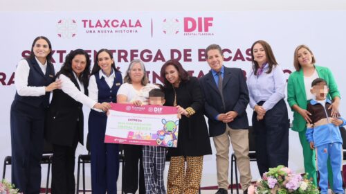 Beneficia Gobierno estatal a 7 mil familias con becas para la educación inicial y básica 