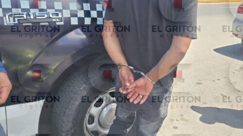 ¡El Buda cayó con las manos en la masa! Pretendía vender una moto robada y terminó detenido en Chiautempan