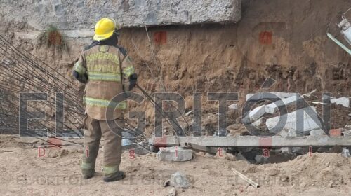Muere trabajador de la construcción al ser aplastado por una barda que colapsó en Totolac