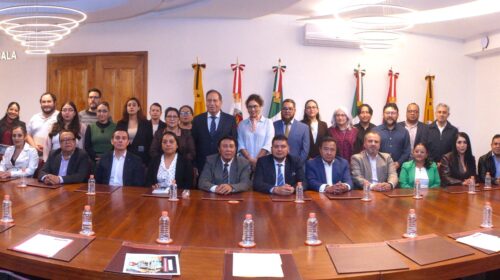 Se reúne Rector de la UATx con profesores que obtuvieron perfil PRODEP