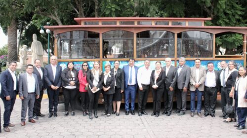 Alcalde Carlos López Suárez realiza recorrido turístico con el Cabildo por los 501 años de Tlaxcala