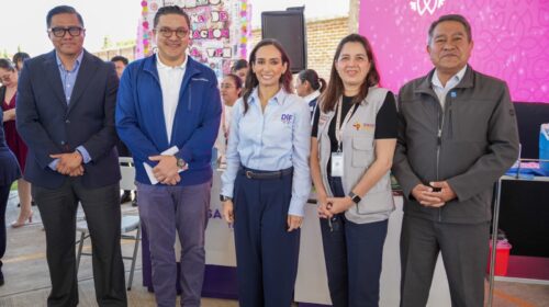 Asiste alcalde de Tlaxcala Carlos López Suárez al arranque de la campaña de vacunación de temporada invernal y contra el VPH en Tlaxcala