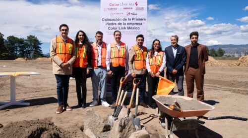 Chava Santos impulsa la inversión industrial en Huamantla; arranca construcción de Color Link México