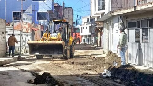 Tras renovar la red de drenaje, calle Unión será reabierta a la circulación en Chiautempan