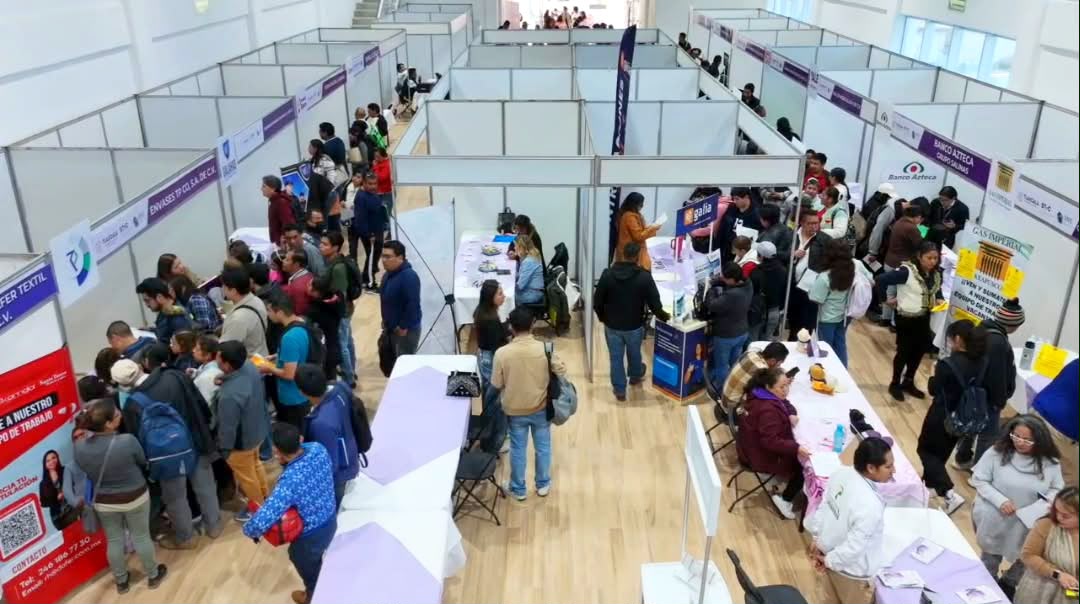 ¡Más de 20 empresas ofrecen chamba en Chiautempan! Blanca Angulo impulsa Feria Nacional del Empleo