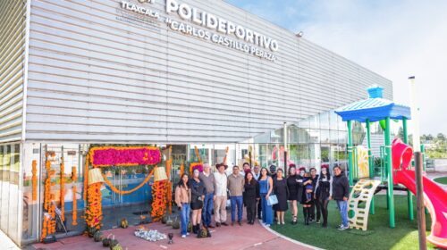Ayuntamiento de Tlaxcala da inicio al festival ” La vida y la muerte” con decoración de fachadas y tendedero de calaveritas