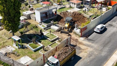 Prepara ayuntamiento de Tlaxcala panteones para las celebraciones del Día de Muertos 