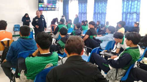 Proximidad Social acerca herramientas de prevención a estudiantes de Chiautempan