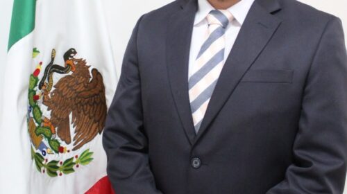 Blanca Angulo toma protesta al nuevo titular de CAPACH