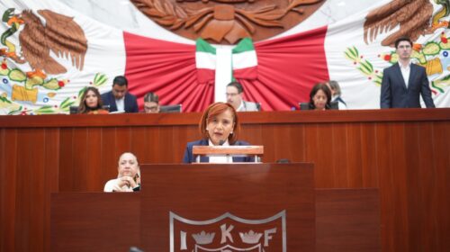Propone Madai Pérez tipificar competencias vehiculares ilícitas en la vía pública