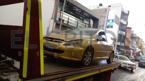 Empleados de Coppel frustran robo y entregan a presunto responsable en Chiautempan