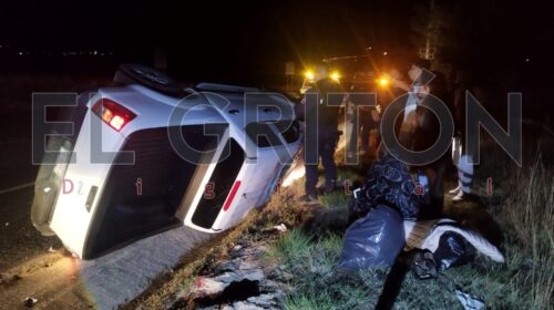 Falsos policías intentan asaltar a familia en la Amozoc–Perote; víctimas vuelcan al escapar