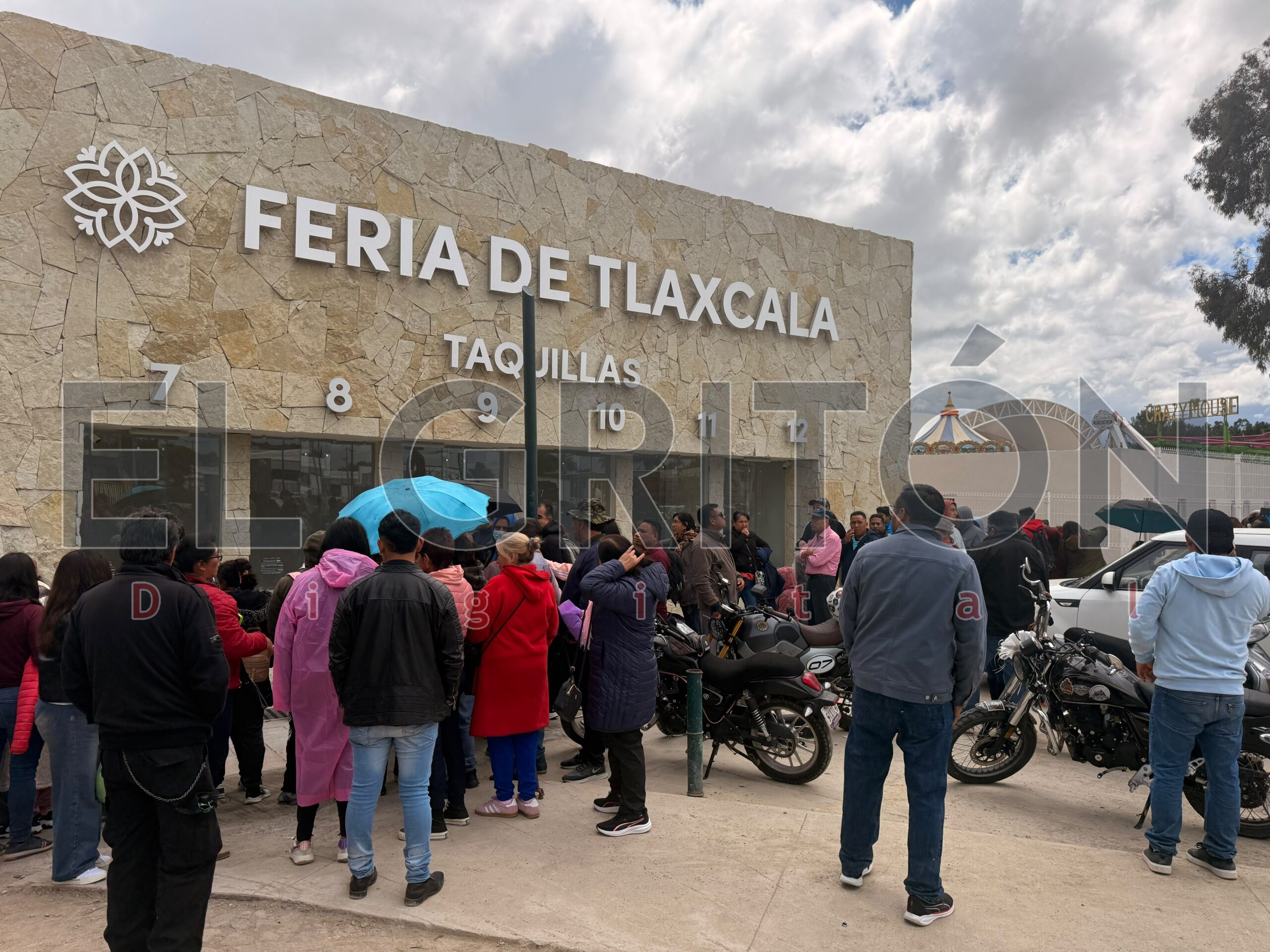 Con filas por la Banda MS y un recinto renovado, inauguran la Feria de Ferias Tlaxcala 2026
